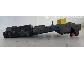 Блок предохранителей 12772045   Saab 9-3 Ver2    