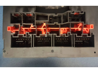 Блок предохранителей 3C0937049E, 28022870 Skoda Octavia Mk2 (1Z)