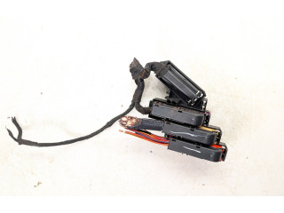   Pojistková skříňka 4E0941817   Audi Q7 4L 2014