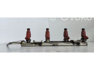 Топливная рампа    Nissan Almera Tino  