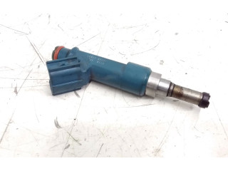 Vstřikovač 2325037021, 211032626 Lexus CT 200H