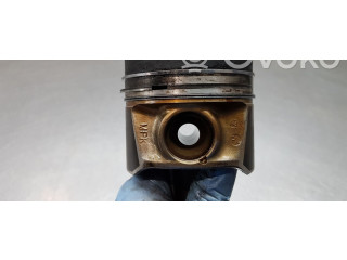 Поршень DDY 04L107065AM001, 03L105401A Skoda Octavia Mk3 (5E)