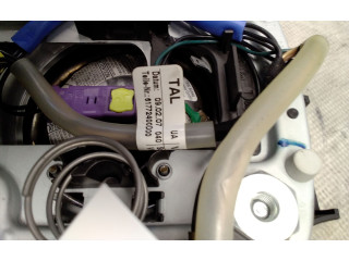 Подушка безопасности водителя 617724400D00, 617724400   Volkswagen PASSAT B6