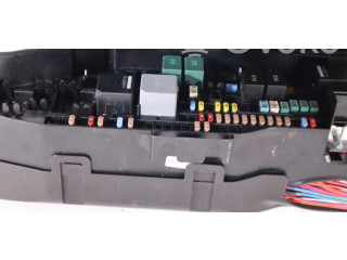 Блок предохранителей 31473883 Volvo XC40