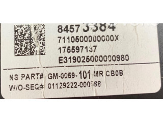 Přístrojová deska Chevrolet Traverse II 2021 84573384