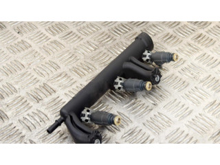 Vstřikovací lišta 9816955780, 9676020480 Citroen C3 pro benzínový motor 1.2