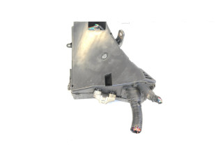 Блок предохранителей     Subaru Forester SH    