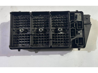 Pojistková skříňka 15329394 Chevrolet Corvette C5 2000