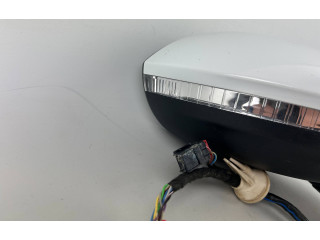 Зеркало электрическое Volkswagen Golf VIII 2019 - года