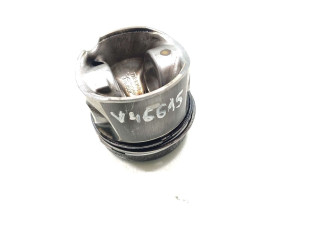 Píst Volvo XC90 D5244T18