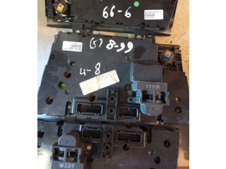 Блок управления климат-контролем 8697137, 04W51E04 Volvo XC90