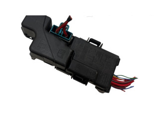 Блок предохранителей  DPN13800159HWB   Volvo V70    