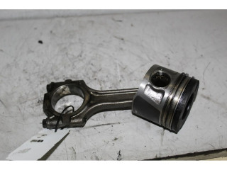 Поршень с шатуном 55280444 Alfa Romeo Giulietta