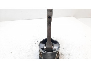 Píst BMW 5 E60 E61 pro naftový motor 2.5 M57D25 (256D2)