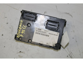 Блок предохранителей    Jeep Renegade    