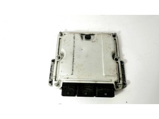 Řídící jednotka 0281010632, 8200051608 Opel Vivaro 2006