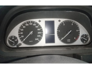 Přístrojová deska Mercedes-Benz B W245 2009