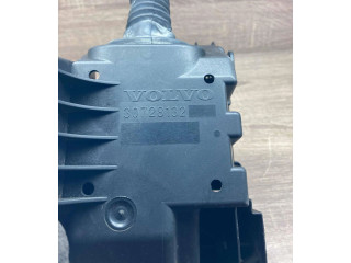 Блок предохранителей 30728132   Volvo XC90    