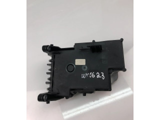 Блок управления 32300277   Volvo XC90