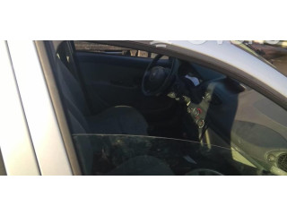 Ручка стеклоочистителей 8201590631 Renault Clio III