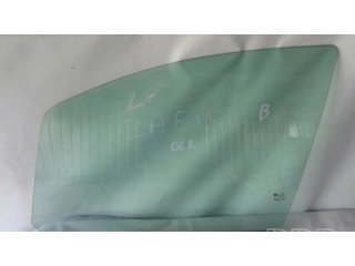 Основное стекло передних дверей (четырехдверного автомобиля)