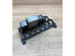 Pojistková skříňka 8D0937503E Audi A3 S3 8L 1996