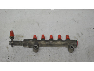 Топливная рампа    Subaru Forester SH  