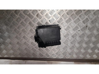 Pojistková skříňka Крышка ящика предохранителей Chevrolet Camaro 2017