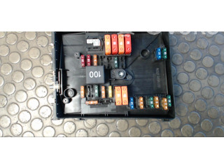 Блок предохранителей  1K0937125, 0000   Volkswagen Touran I    