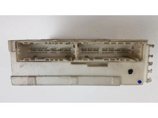 Pojistková skříňka 8273030631 Lexus GS 300 350 430 450H 2006