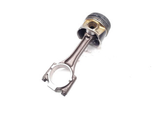 Поршень с шатуном CLHA CLHA Skoda Octavia Mk3 (5E)