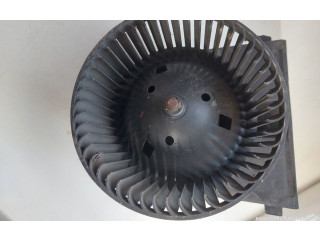 Вентилятор печки    8d1819021b   Volkswagen PASSAT B2