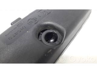 Зеркало заднего вида (в салоне)