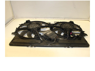 Вентилятор радиатора     8K0121003M    Audi Q5 SQ5 