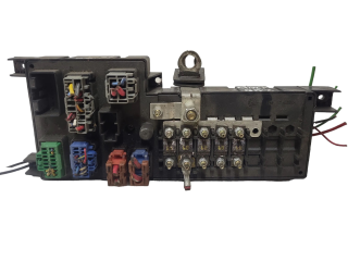 Блок предохранителей 518787205   Volvo S70  V70  V70 XC    