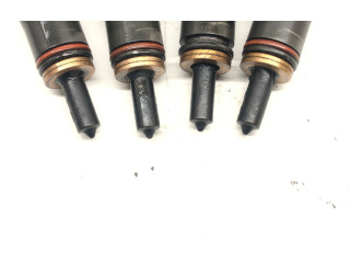 Комплект форсунок 038130073AG Skoda Octavia Mk2 (1Z)