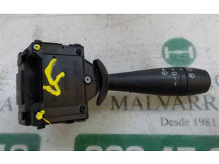 Ручка стеклоочистителей 8201168008, 255671453R Dacia Lodgy