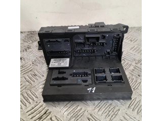 Блок предохранителей  2115456201   Mercedes-Benz E W211    