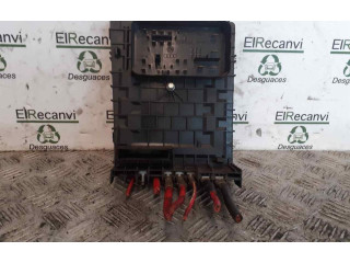 Блок предохранителей 3955307 Audi A3 S3 A3 Sportback 8P