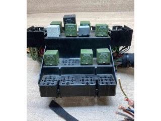 Pojistková skříňka 4174967 Saab 9000 CS 1992