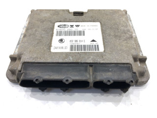 Блок управления двигателем Блок управления 032906014E Skoda Octavia Mk1 (1U)