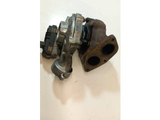 Vstřikovací lišta 8508091 BMW 5 F10 F11