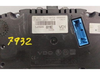 Спидометр (приборный щиток) 5J0920811E   Skoda Fabia Mk3 (NJ)   