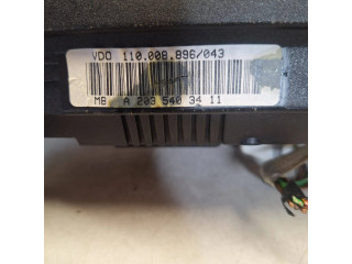 Přístrojová deska Mercedes-Benz C W203 2001 A2035403411, 1100088963