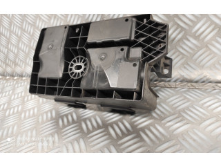 Pojistková skříňka 13302321 Opel Zafira C 2012