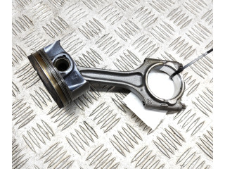 Поршень 32213692, 31401957 Volvo XC40