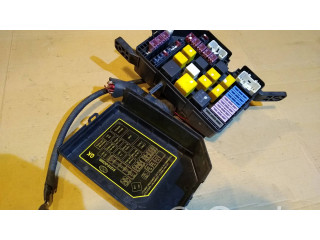 Блок предохранителей  91210-2D010   Hyundai Coupe    