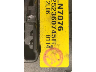 Блок предохранителей  252360745R, 0090012   Renault Koleos I    