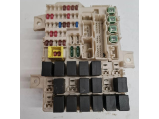 Блок предохранителей 8637A020, 5WK45103A Mitsubishi Colt