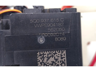 Блок предохранителей 5Q0937615 Skoda Octavia Mk3 (5E)